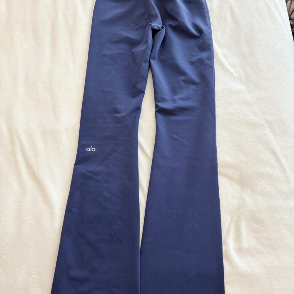 Alo Yoga Airbrush High Waist Flare Legging 28" - Picture 3 of 3